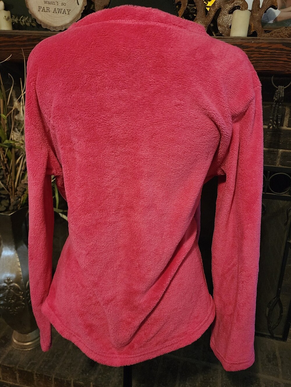 Hello Kitty Pink Plush Long Sleeve Pajama Top - Picture 2 of 4